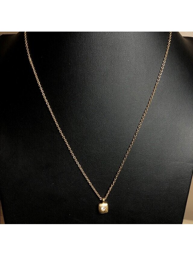 B4242 Premier Designs Gold Tone Hammered Square Pendant Crystal Necklace 18"